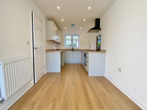 Kitchen/Diner- click for photo gallery